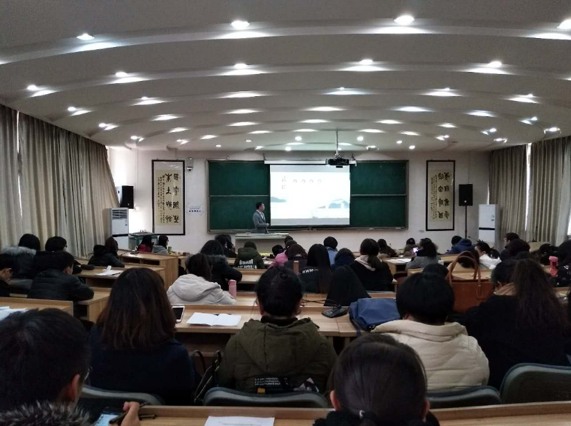 大学选修课很重要，会对未来发展有帮助，千万不要轻易的就忽略掉