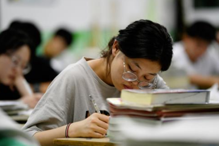 江苏宣布高考“新政策”，明确三项高考加分政策，家长表示不公平