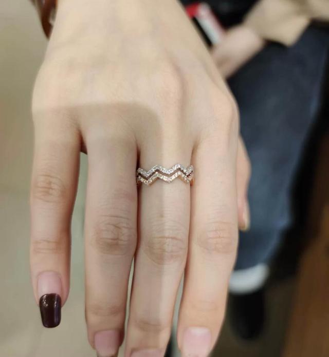 短粗手指戒指图片大全(什么样的人不适合) - 赤虎壹号