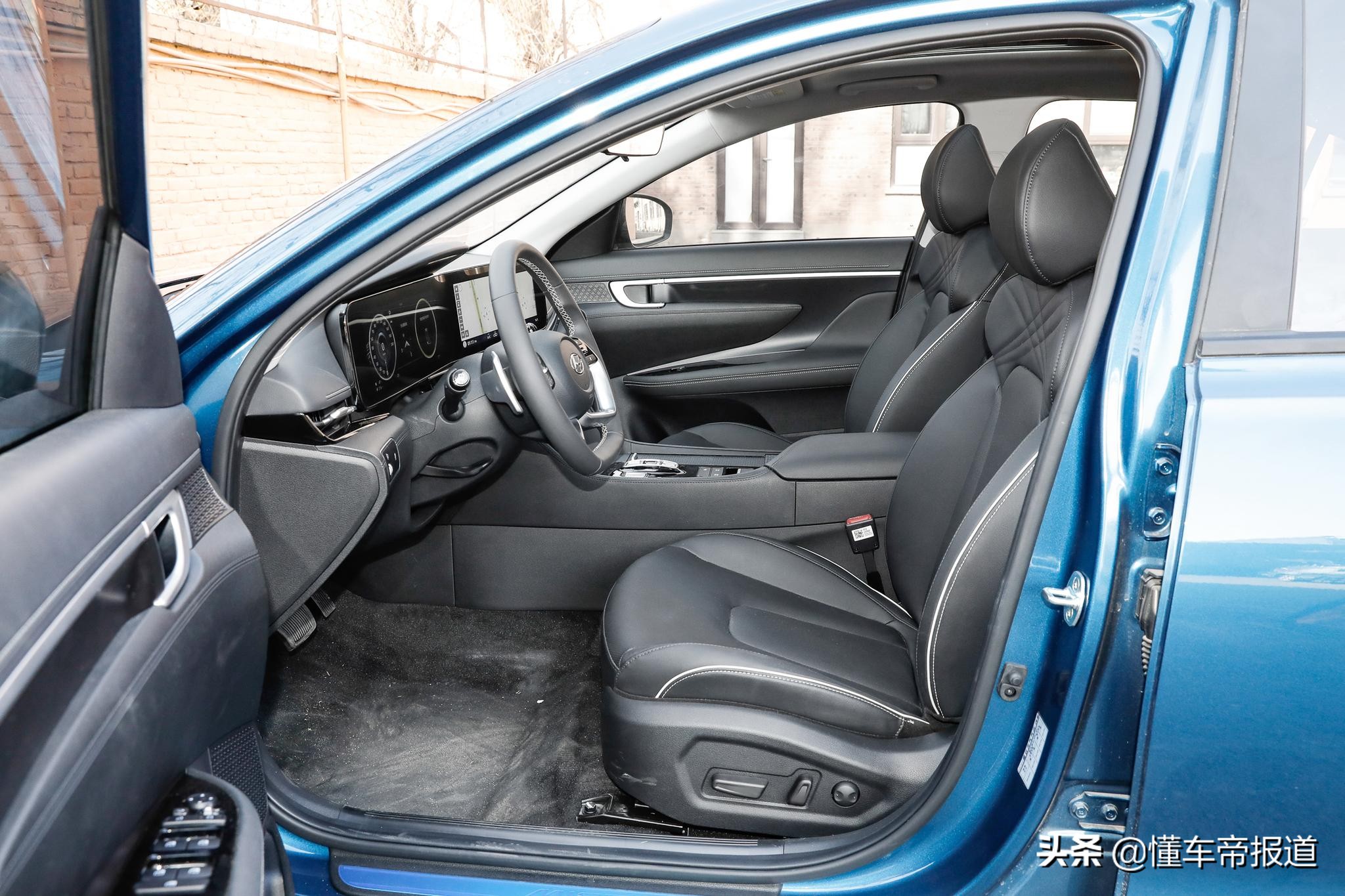 新车｜与MODEL 3同级，续航520公里，实拍现代名图EV