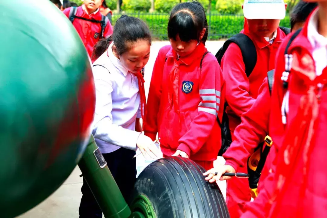 星辰大海，与你同往——西安高新国际学校给孩子一个“航天梦”，向着浩瀚星辰出发