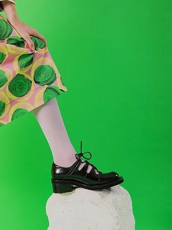 超级土！别再买烂大街的款式了！这3家鞋店时髦、耐穿、品质好