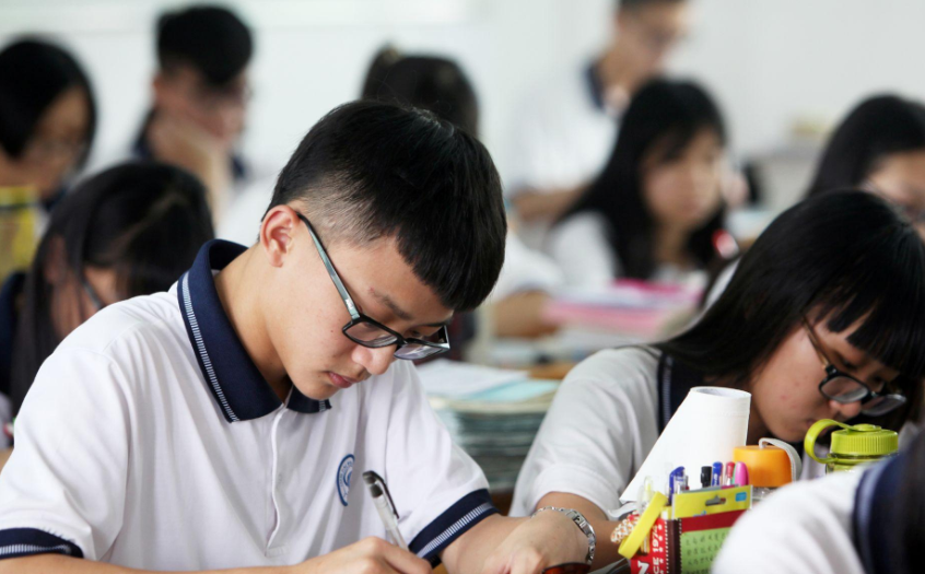 我国理工类大学排名出炉，电子科大无缘前10名，中科大荣登榜首