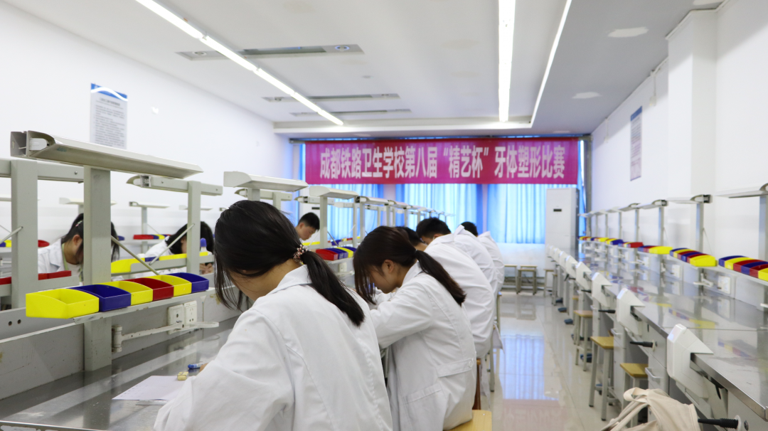 医药类人才的“摇篮”，成都铁路卫生学校的这两个专业有点牛