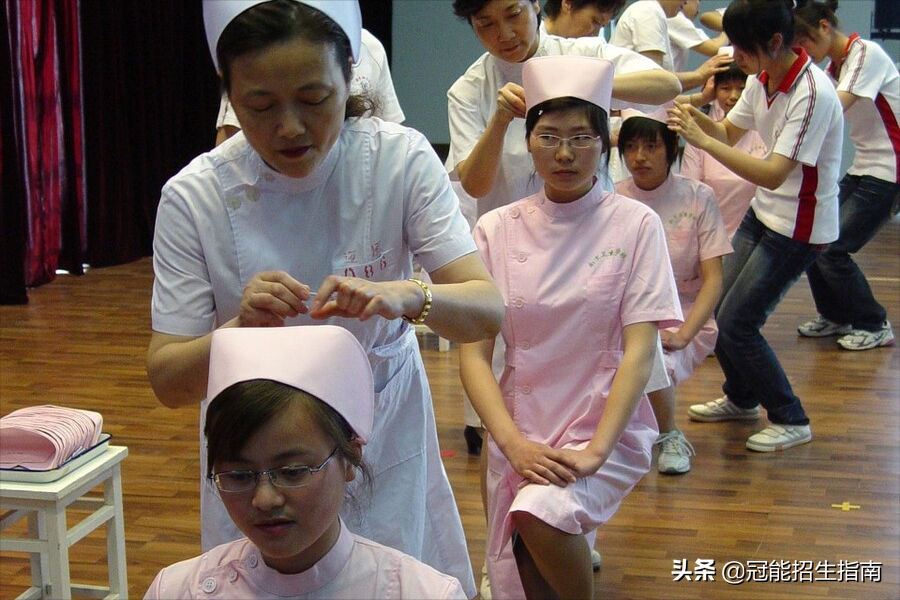 成都有哪些适合初中生读比较好的卫校？