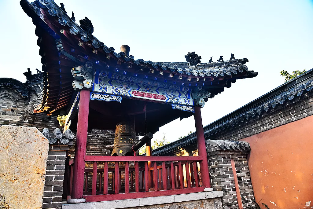“门环轻扣,岁月悠悠”,请打开大汶口这本书...