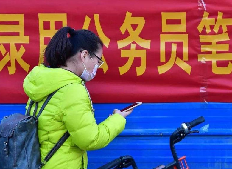 公务员考试培训班猫腻多，有些老师明知道结果，但并不会说出详情