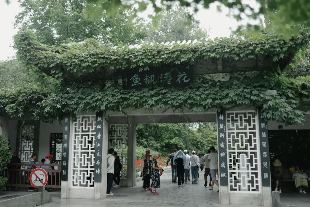 你以为是西湖,并不是真正的西湖