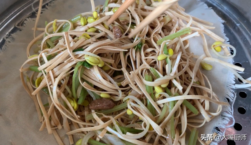蒸挂面怎么做好吃又简单（2个技巧教你做河南蒸面）