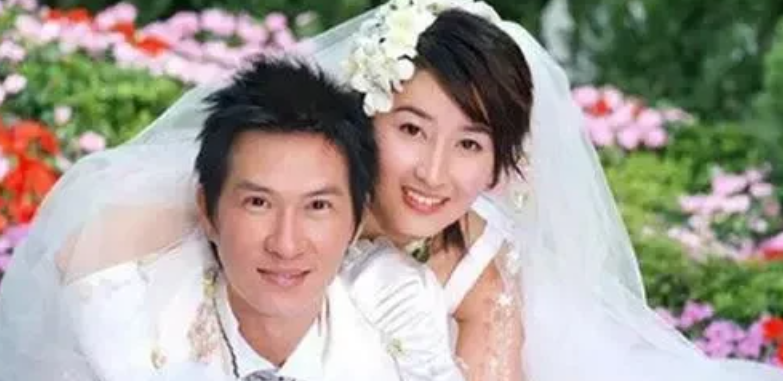 世界结婚最久夫妻(至今恩爱如初10对已婚明星，最长相恋34年，最短18年，这才是榜样)