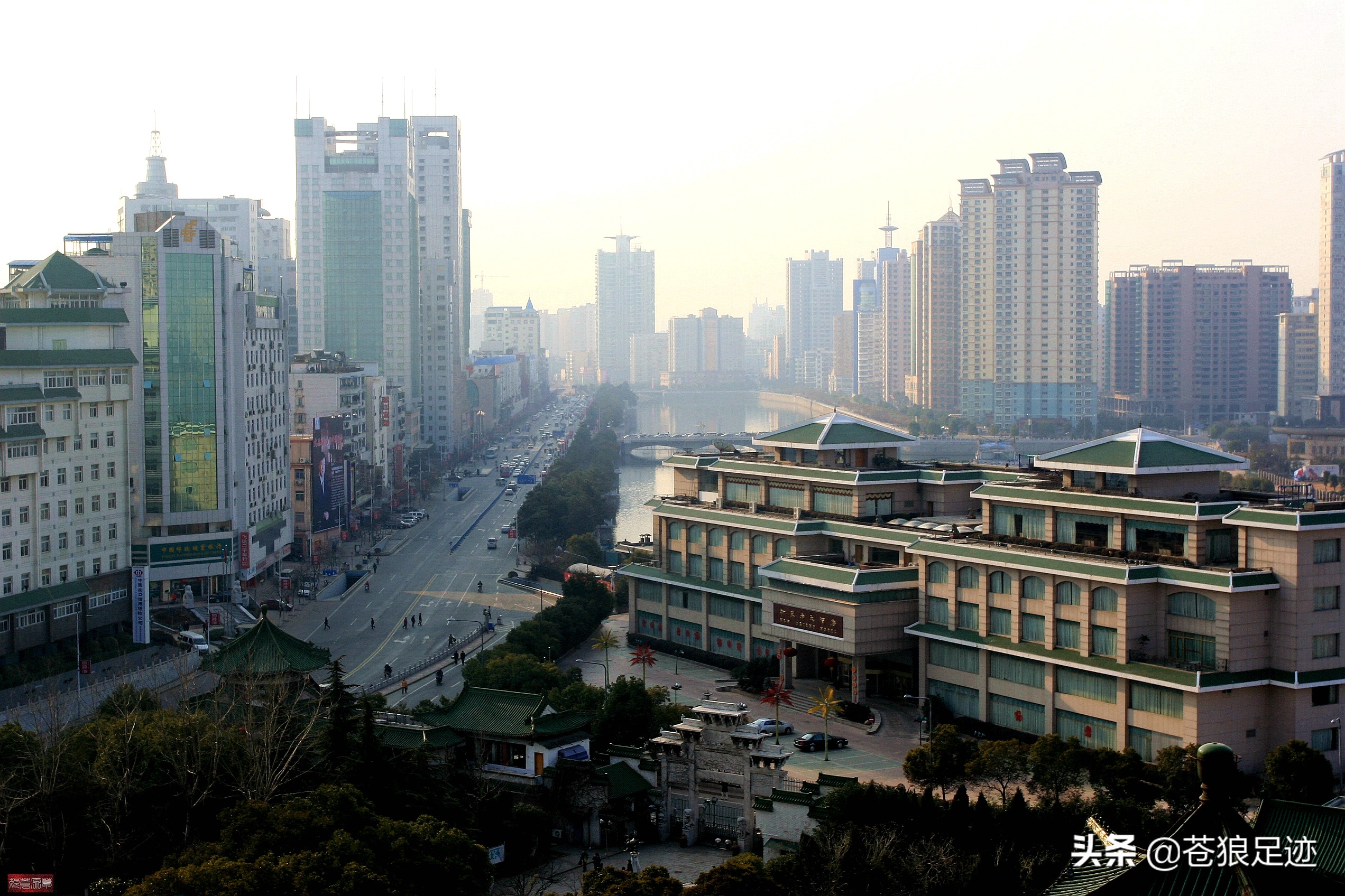 滕王阁在哪个城市哪个省哪个县，滕王阁地址图片介绍