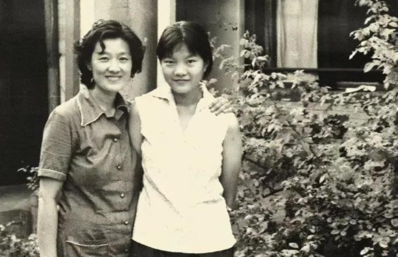“名门痞女”洪晃：说说我的爸爸，一个旧日的上海公子