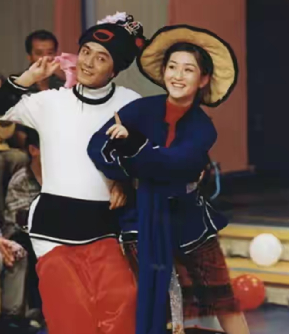 “湖南一姐”谢娜：低谷时有刘烨相伴，事业上有何炅遮风挡雨