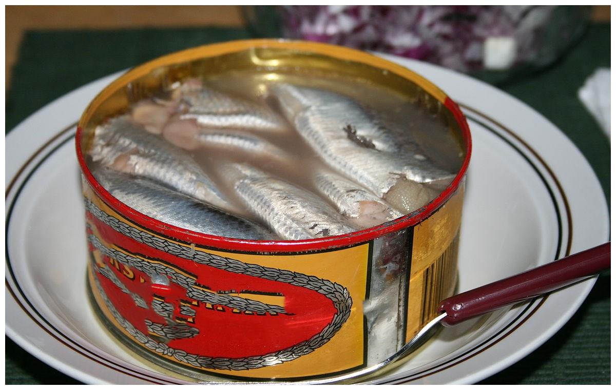 臭界头把交椅，有“生化武器”之称的鲱鱼罐头，瑞典却狂吃800吨