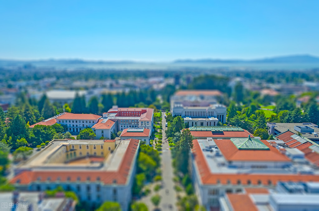 很多人热衷于“大学”，而对“学院”很冷淡，这两者有何不同