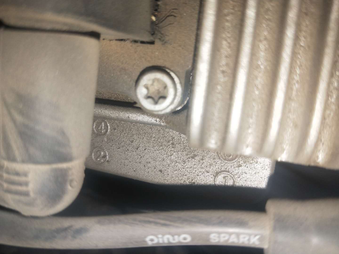 奥迪2.8V6发动机故障一大堆，最吓人的是差点把发动机甩出去