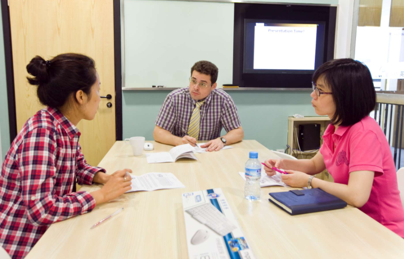 培训机构“遇冷”，新东方为摆脱困境频出新招，或许转型成功