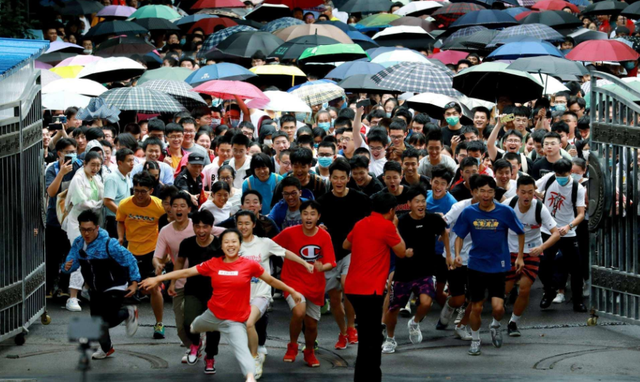 长沙县一中2017高考榜（一字马）