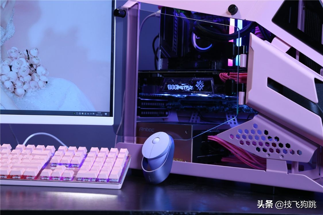 这主机粉粉嫩嫩多可爱，说丑的都是直男吧，TT新品机箱装机体验