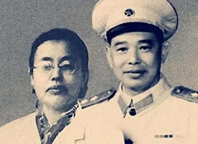 1955年，南京军事学院战役系52名学员，都被授予了什么军衔？