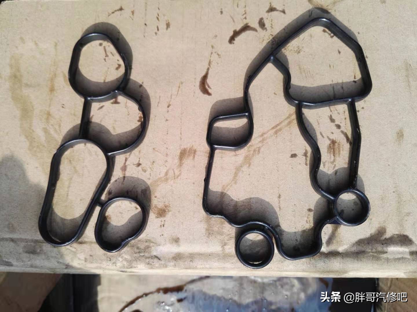 奥迪A6L发动机抖动漏油，胖哥清洗高压喷油嘴，更换机油散热垫