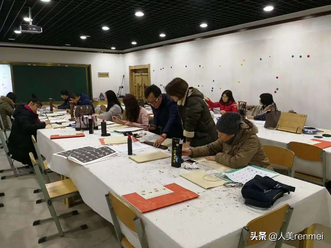 如何培养中小学书法教师