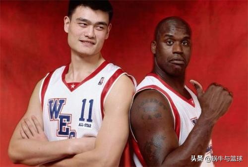 姚明曾在nba为什么队效力(姚明在NBA打了8年，巅峰时不输任何内线，为何没有进过一阵？)