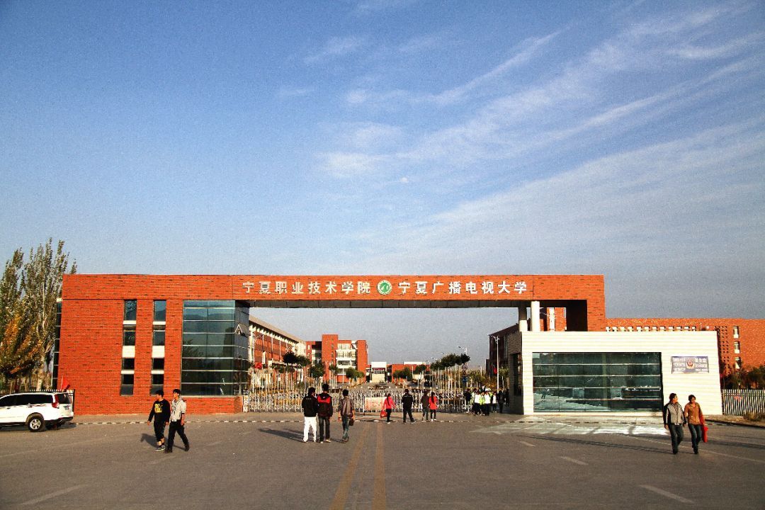 国内最新全部招收士官的大学及专业，专科录取，入伍捷径