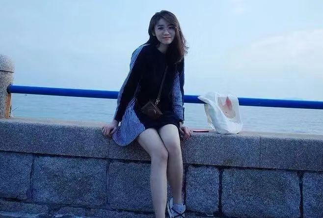 终于，赚千万稿费的北大美女作家这次也翻车了