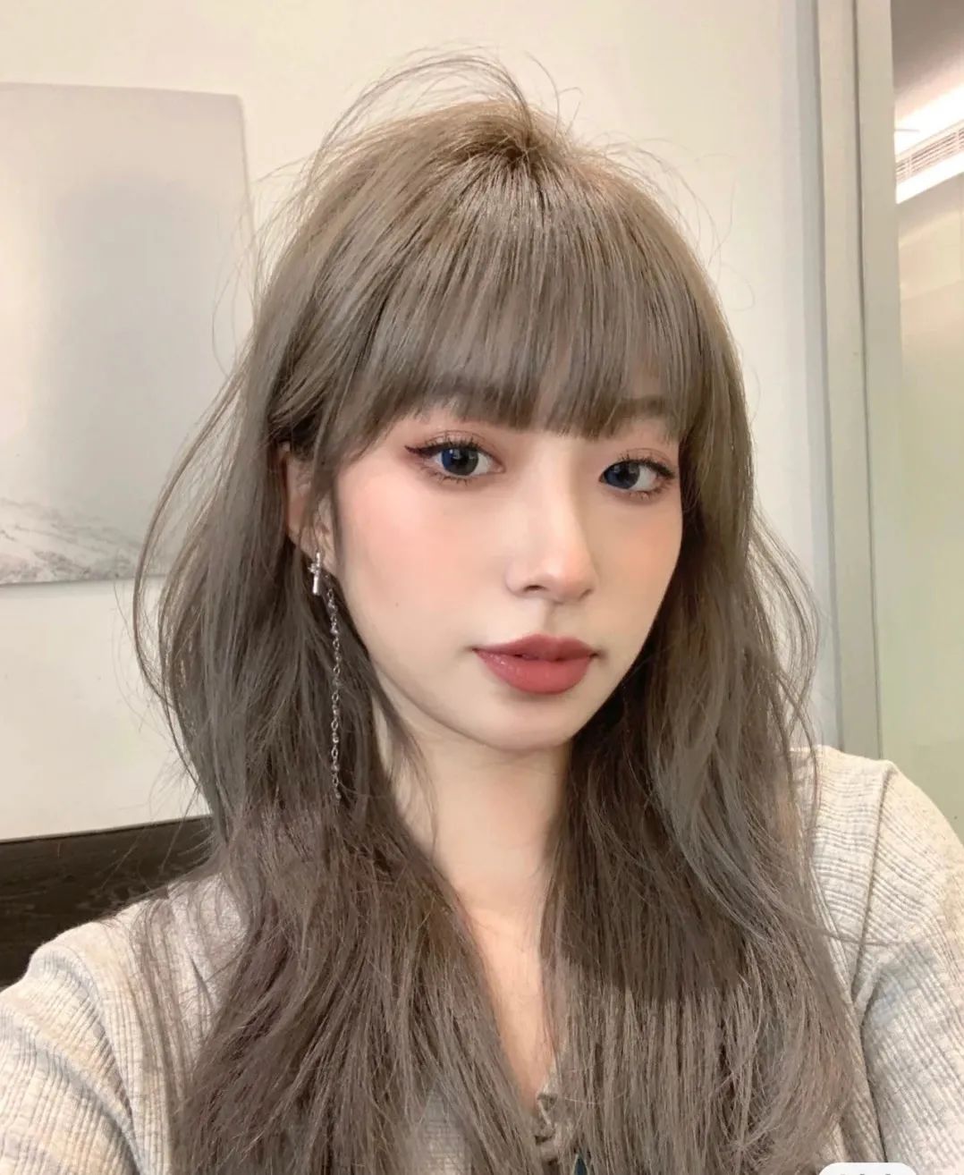 亚麻棕色头发图片 亚麻色和亚麻棕的图片-诚智百科网