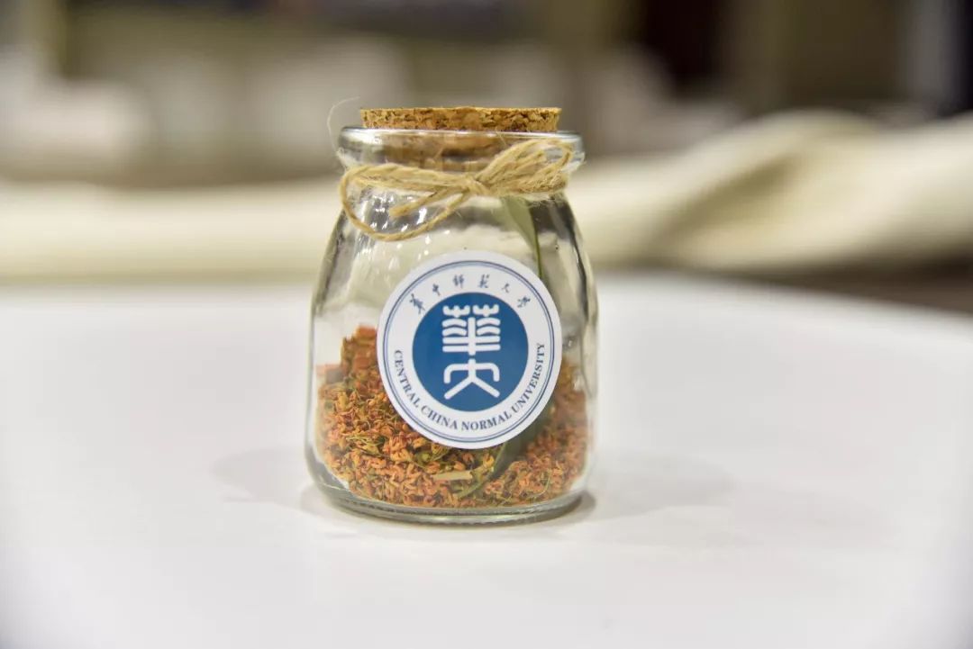 对不起，今年的华师桂花迟到了！