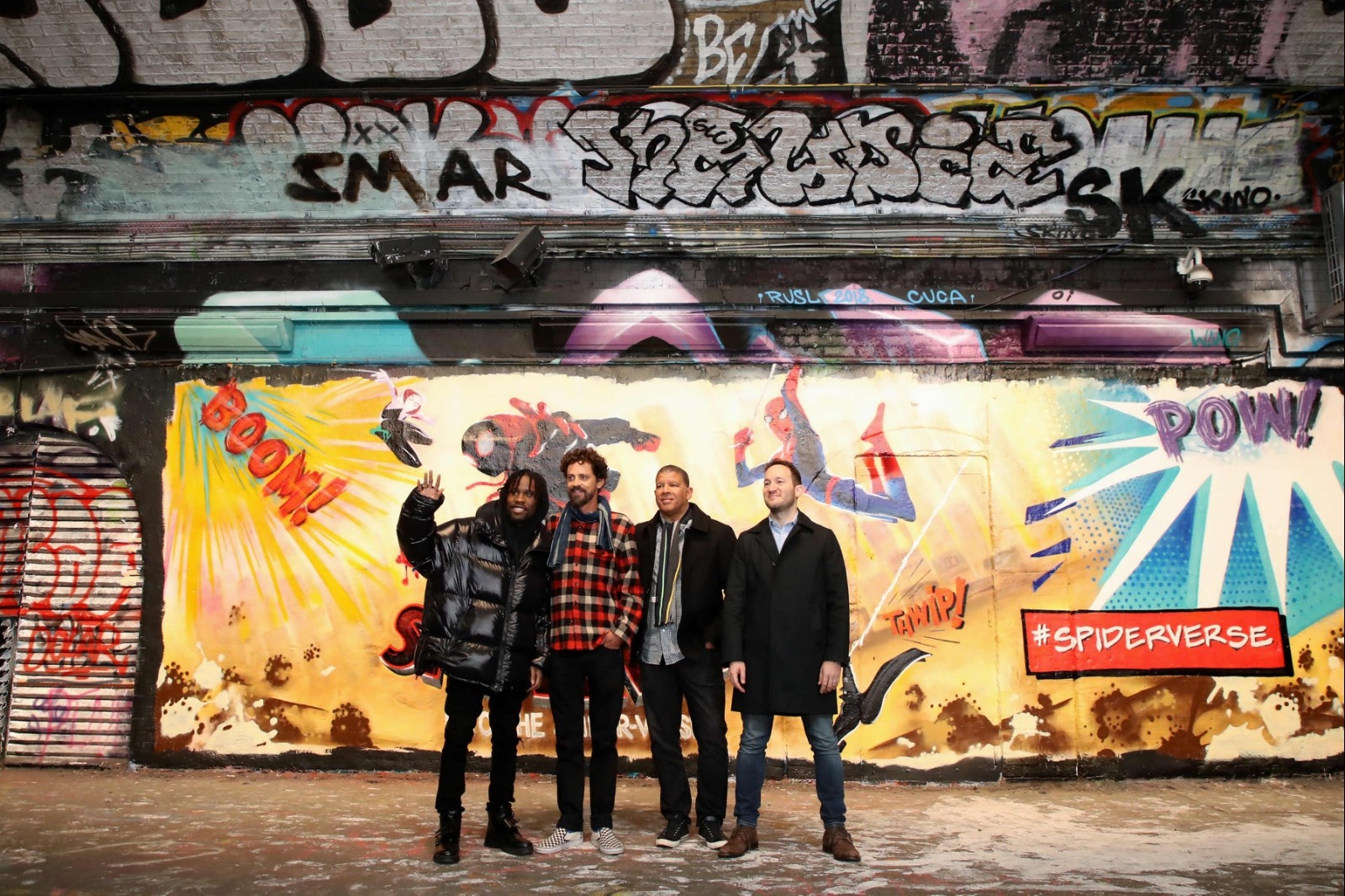 《蜘蛛侠:平行宇宙》主创亮相伦敦 六蛛齐聚破次元