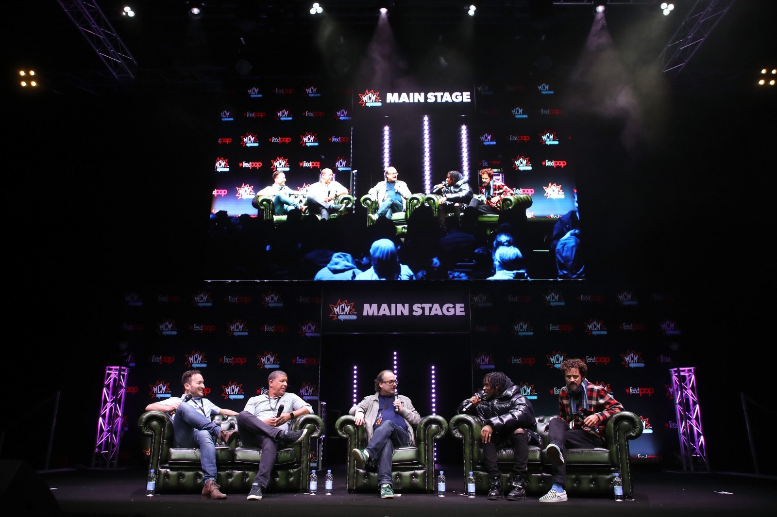 《蜘蛛侠:平行宇宙》主创亮相伦敦 六蛛齐聚破次元