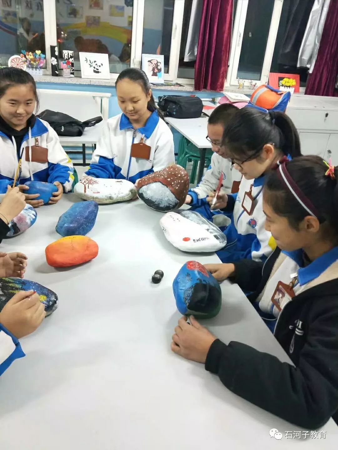 八师石河子市打造特色校园文化 助推教育均衡发展