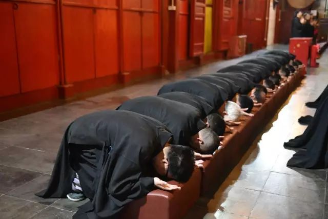 栖霞寺元旦招收短期出家,8天食宿全免,不限男女,无需剃度