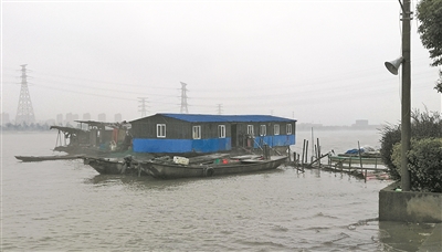 百余艘船屋被清理拆解 姚江“水上人家”终将告别历史