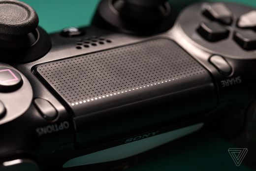 超大号暂停键：论PS4手柄Dualshock 4触控面板