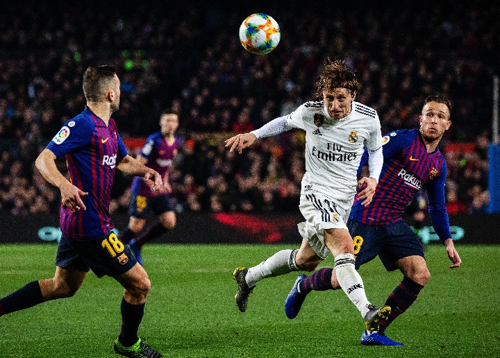 国王杯半决赛:巴萨主场1:1战平皇马