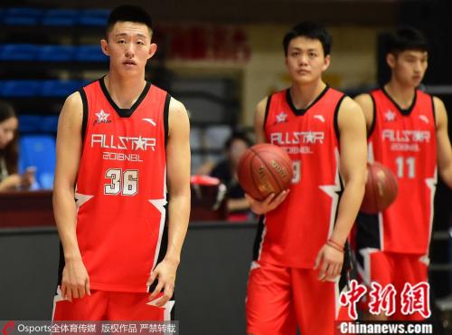 刘帅cba哪里人(打野球 辗转NBL 3次受挫：CBA选秀探花的追梦之路)