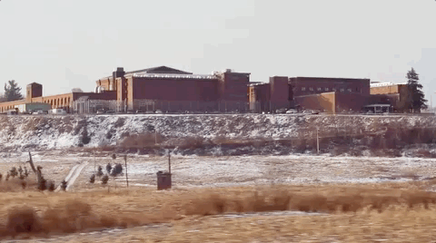 这所世界上最凶残的大学，学生都是杀人、抢劫犯却打败哈佛学霸：重启人生，任何时候都不晚