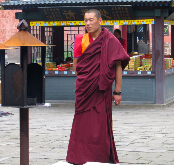 普宁庄严寺_普宁寺介绍