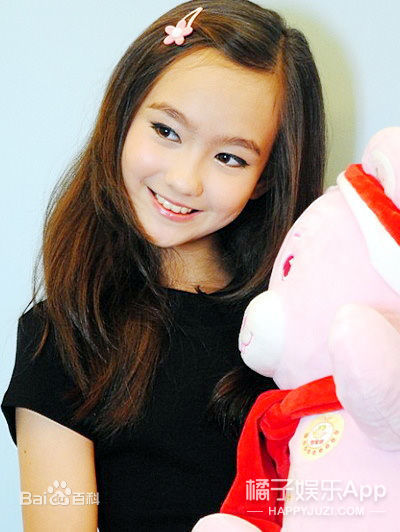 还记得演《星际精灵蓝多多》的香奈儿吗？她变化好大啊！