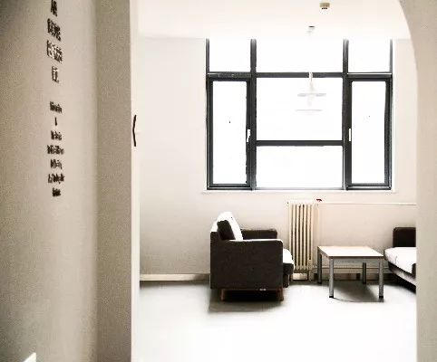 一年学费8W+的大学，吃什么？