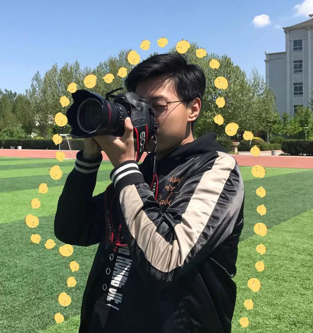 一年学费8W+的大学，吃什么？