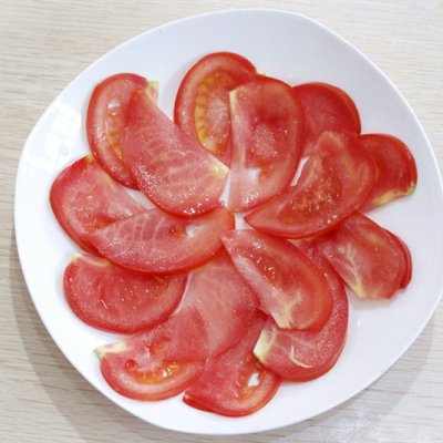 凉拌西红柿怎么做好吃（7步学会快安排起来）