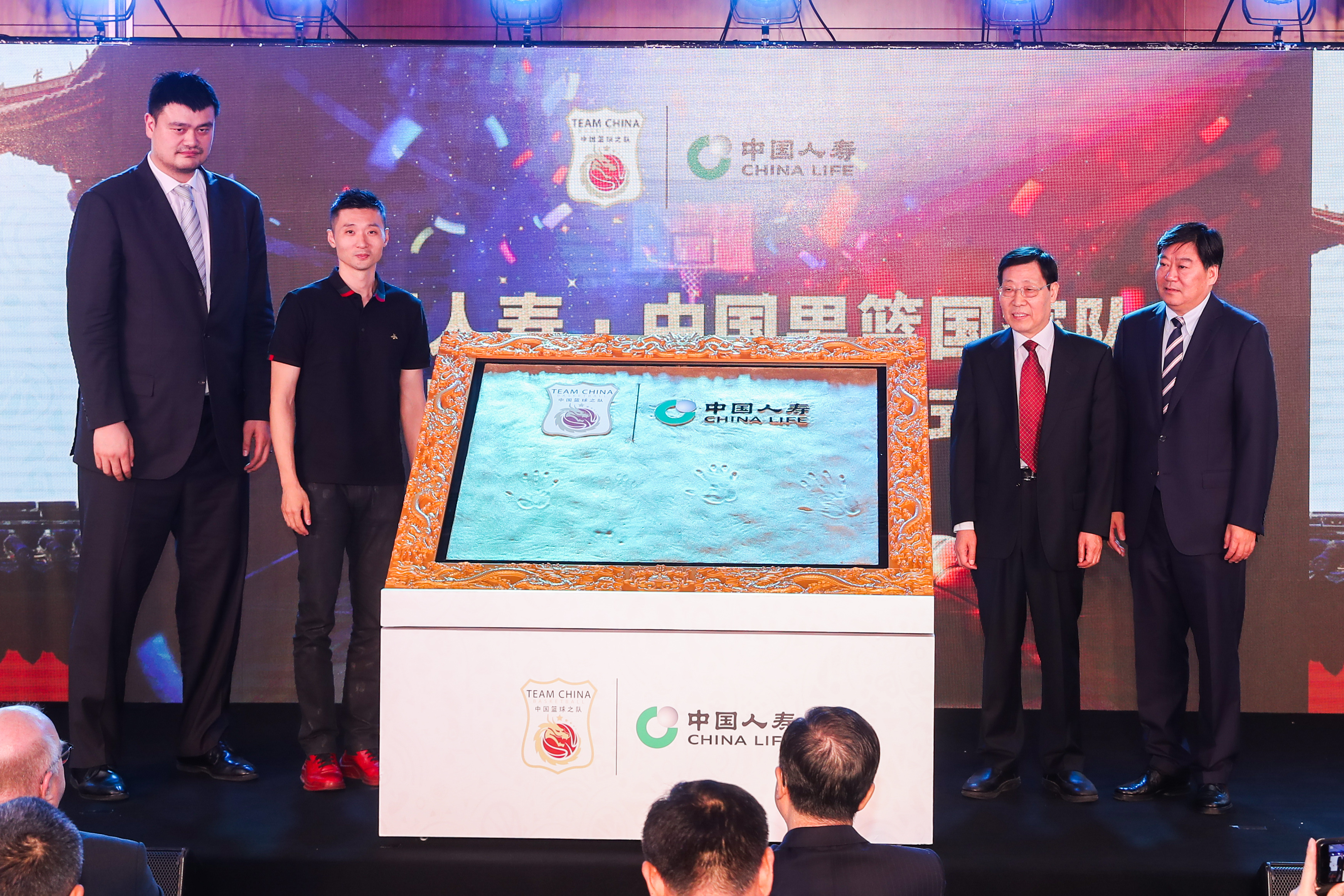 未来，就看这一投！中国人寿篮球领域“三连签”，携手中国篮球共创未来