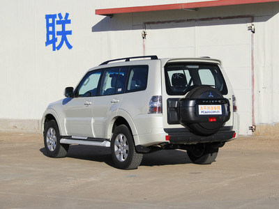 三菱帕杰罗(进口)油耗高吗?听听车主们的真实感受