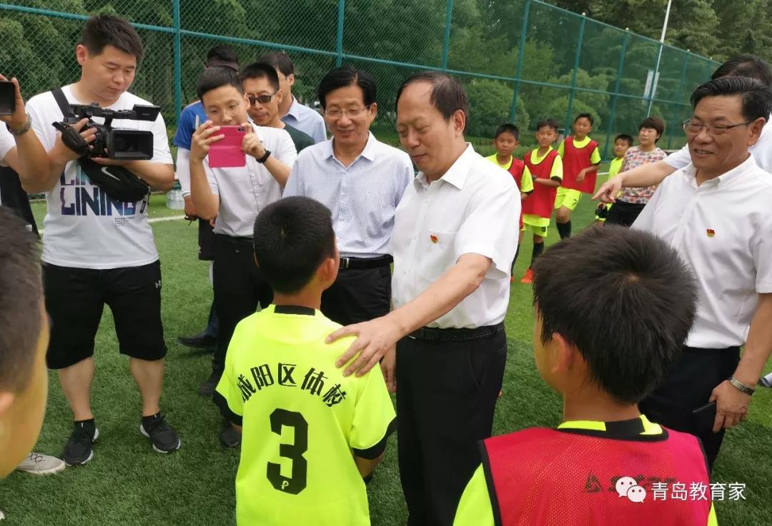 为什么cba上座这么低(黄海青港队主场上座人数连创新高，青岛足球振兴已全面起势)