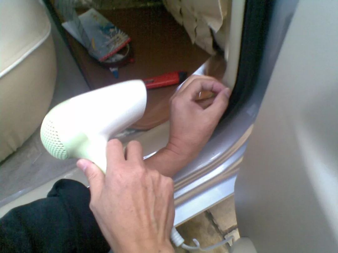 DIY，贴好犀牛皮，再也不怕车门边缘被刮花