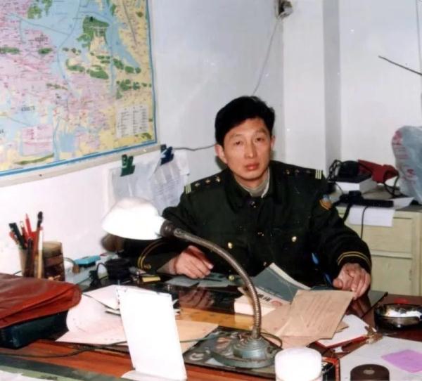 21年接力追凶！武汉警方抓获入室抢劫杀人案嫌犯